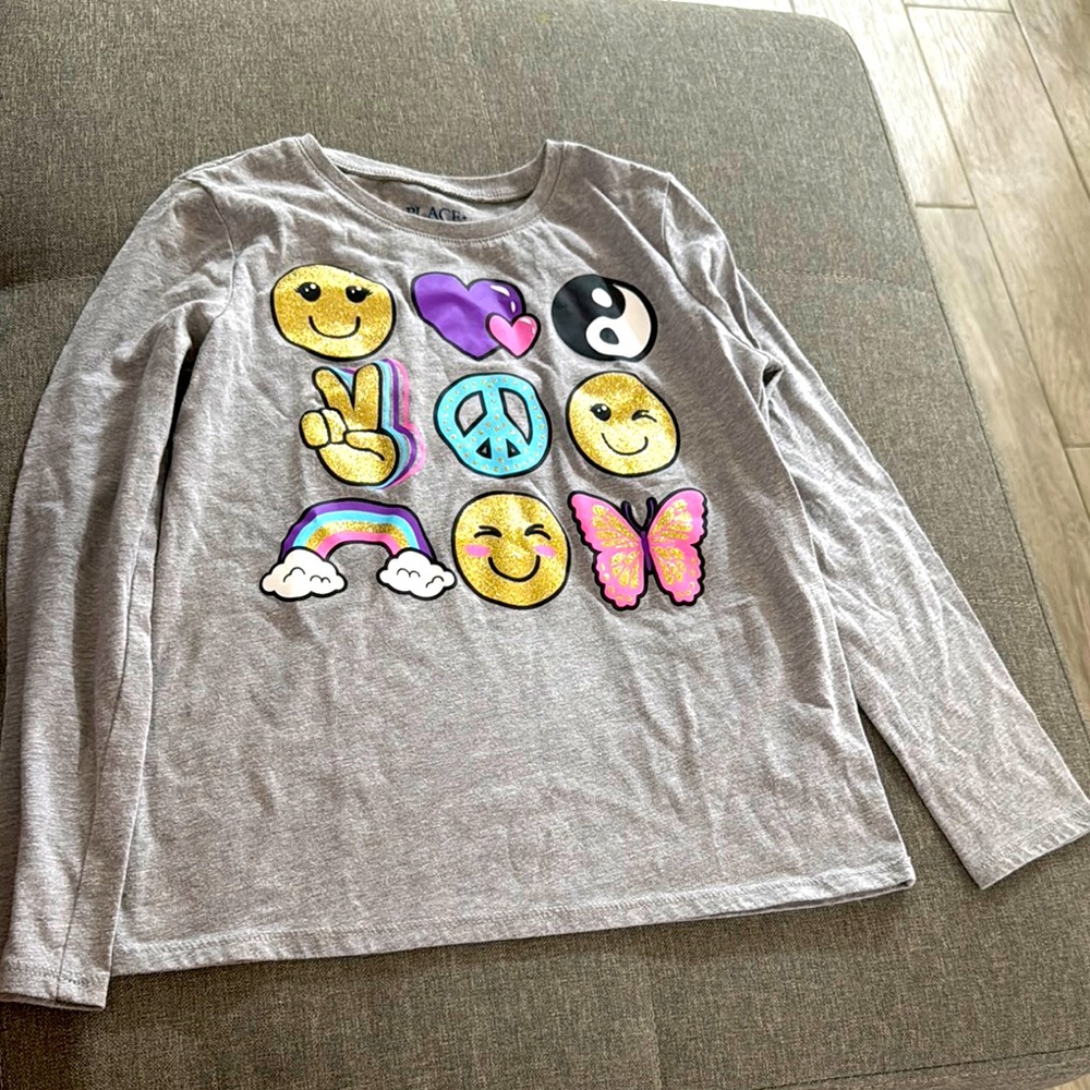 Place Emoji Graphic Long Sleeve Shirt - Gray and Gold